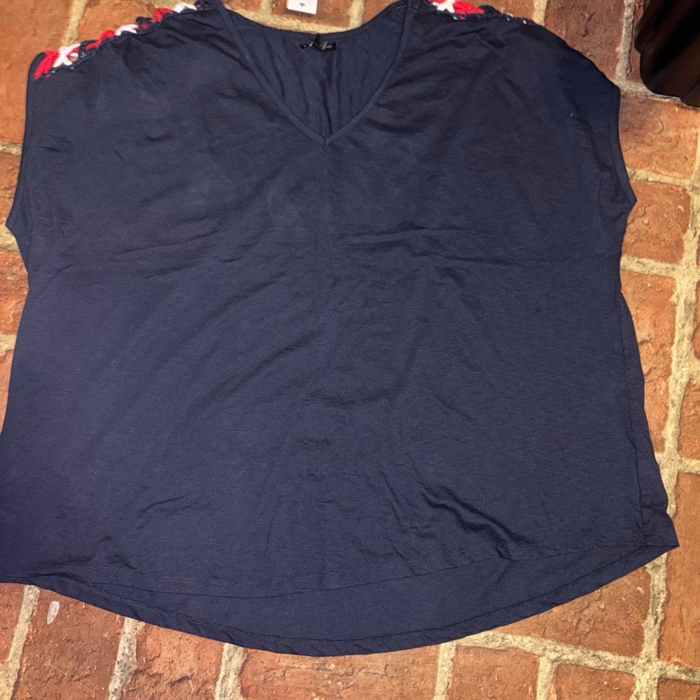 Lane Bryant Dark Blue V-Neck Tee with Red Details